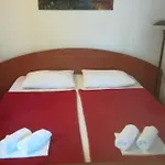 Апартаменты With Parking Space Gornji Karin, Novigrad - 21514 Горни-Карин