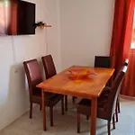 Апартаменты With Parking Space Gornji Karin, Novigrad - 21514 Горни-Карин